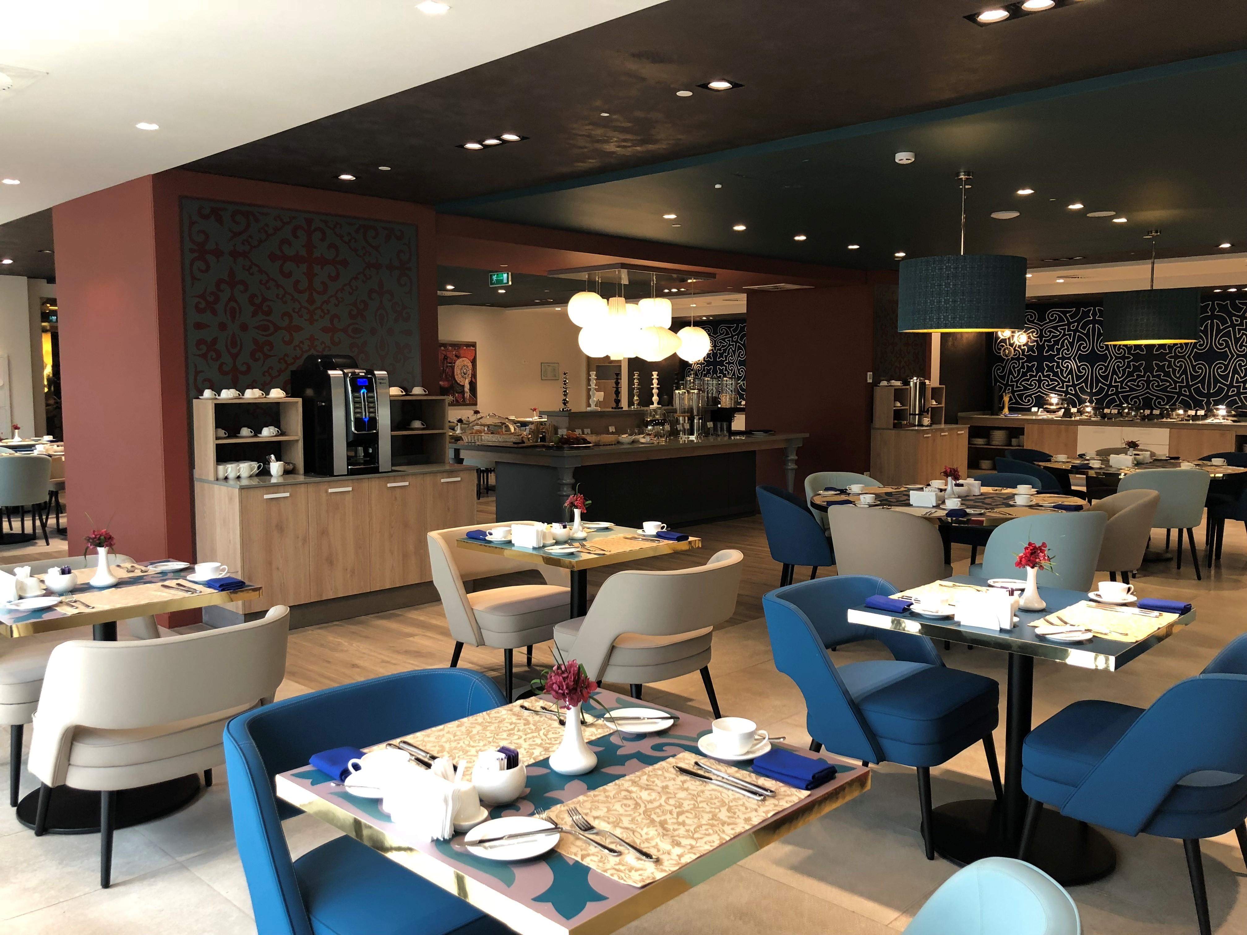 Mercure Almaty City Center Esterno foto