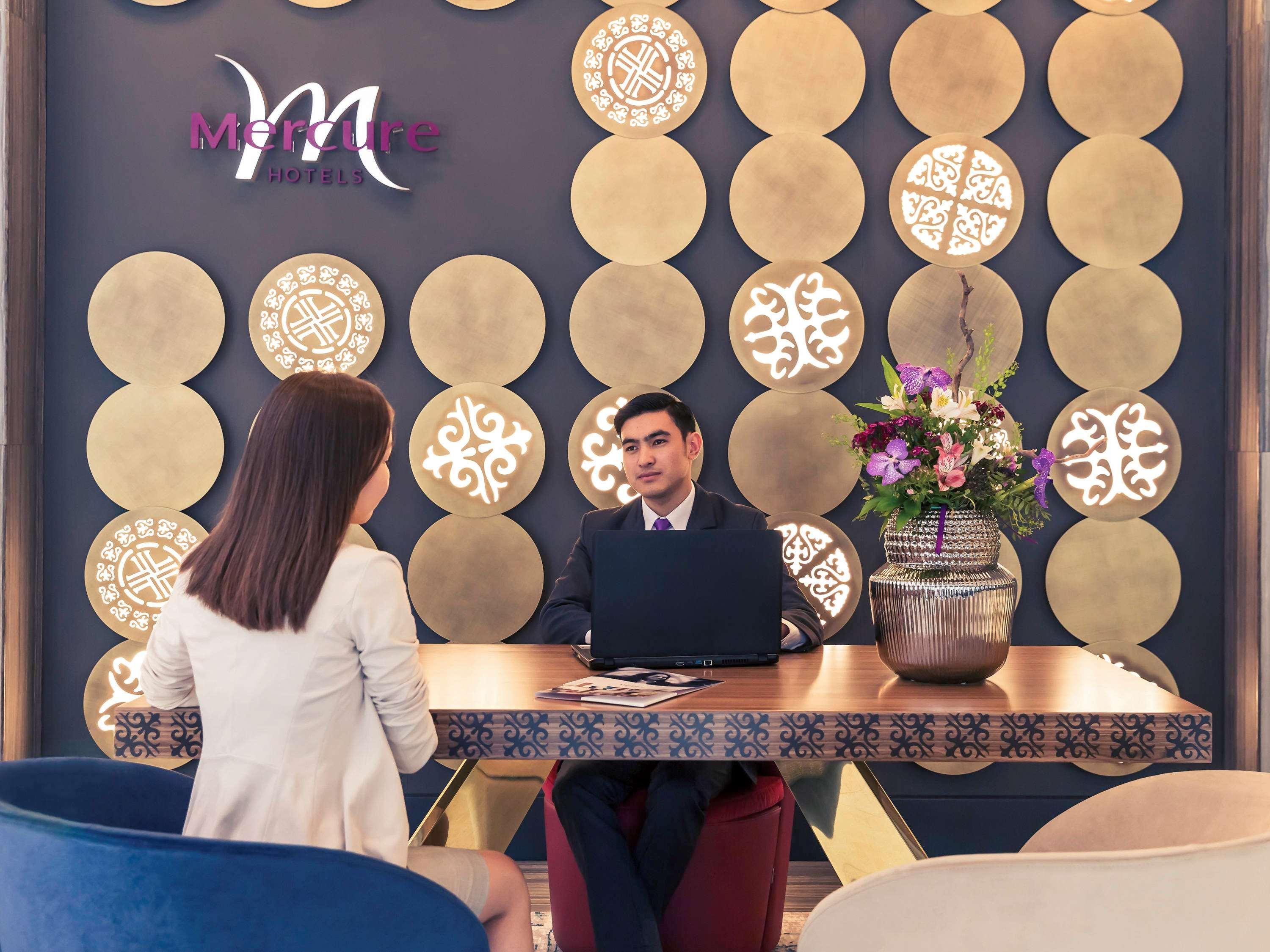 Mercure Almaty City Center Esterno foto