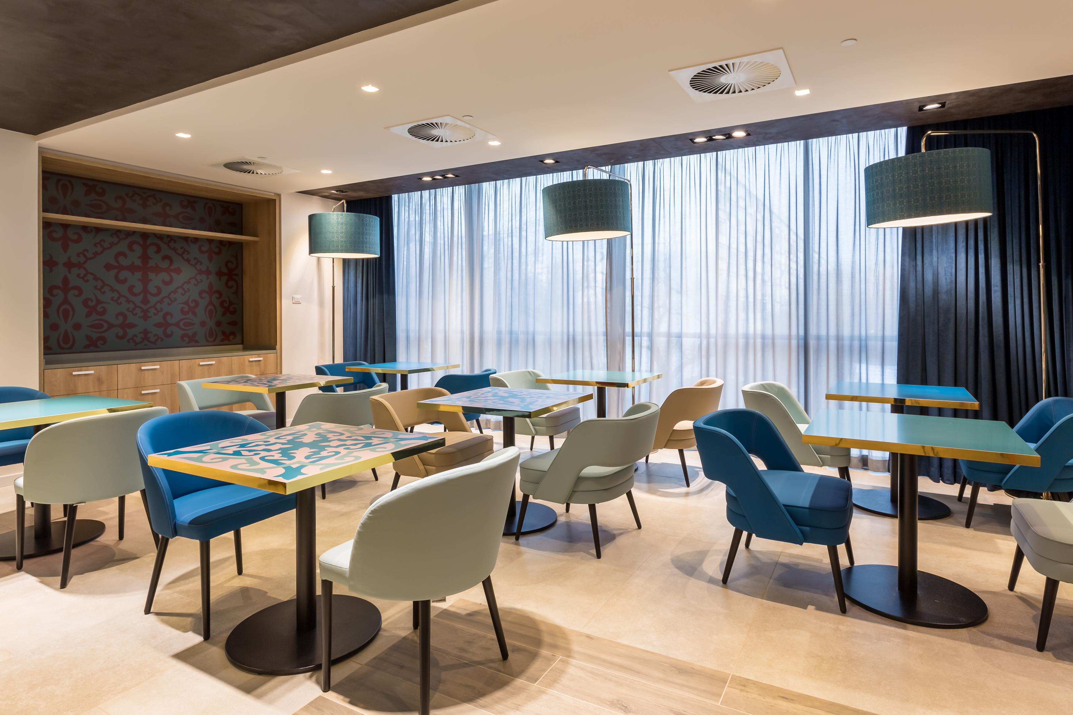 Mercure Almaty City Center Esterno foto