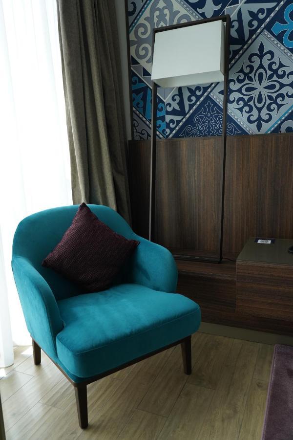 Mercure Almaty City Center Esterno foto